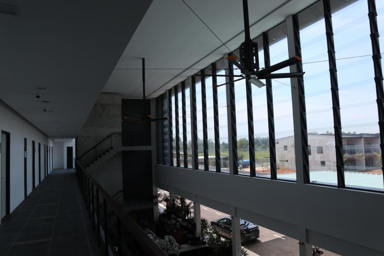 Roxy Sematan Villa & Townhouse Exterior foto
