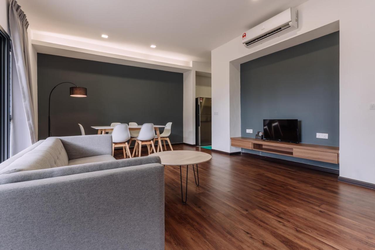 Roxy Sematan Villa & Townhouse Exterior foto